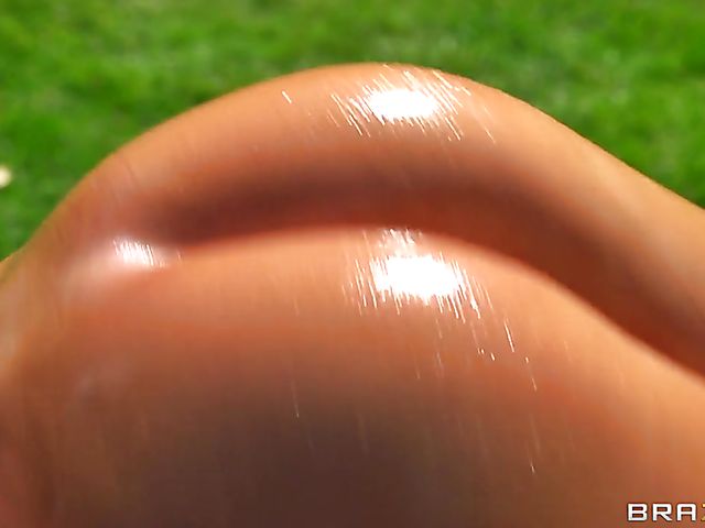 Massage fuck in the sun with busty fit babe Aryana Augustine