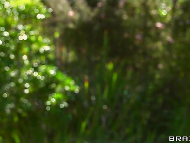 Massage fuck in the sun with busty fit babe Aryana Augustine