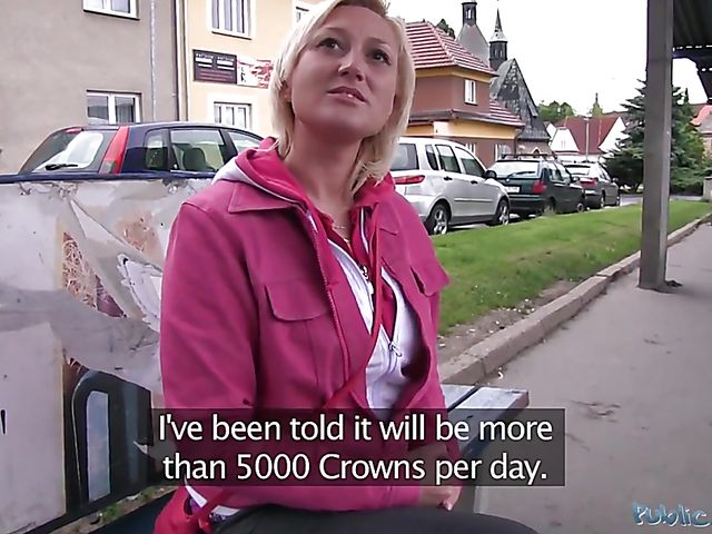 Czech amateur Lena gets shagged in the car