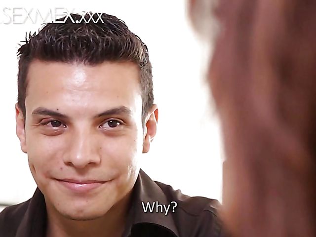 Mature aunty Mary gets fingered by a boy