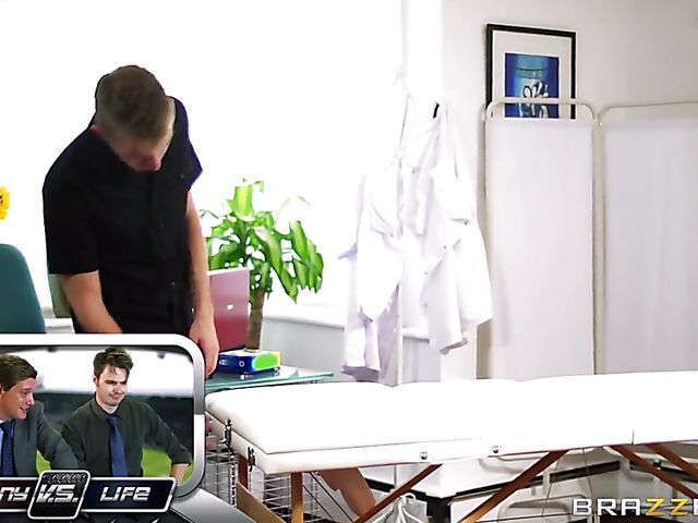 Massage sex with chesty babe Emma Leigh