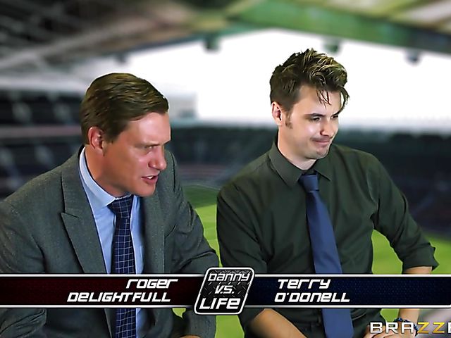 Massage sex with chesty babe Emma Leigh