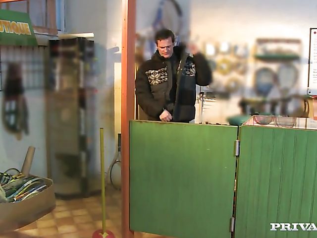 A meaty cock for Emy Russo pierced pussy and asshole