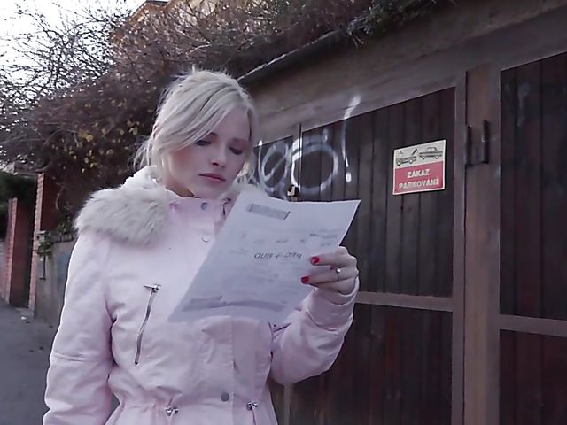 European blonde babe Zazie Skymm sucks & fucks