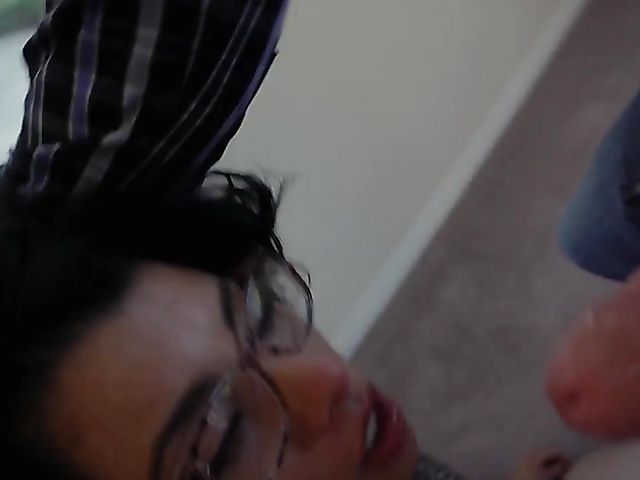 Ebony real estate agent Kelly Madison gets screwed