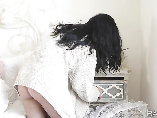 Kristina Rose's trimmed pussy penetrated