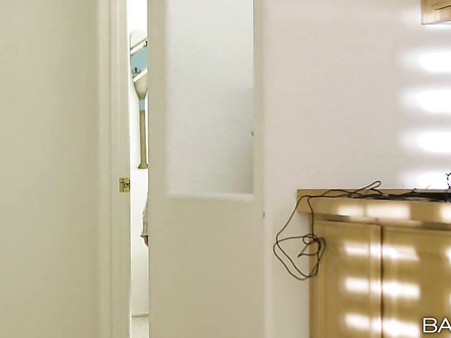 Kristina Rose's trimmed pussy penetrated