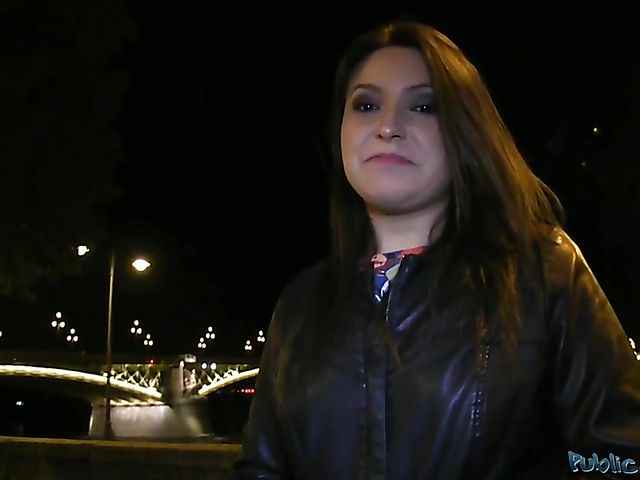 Sex for money with dirty amateur Akasha