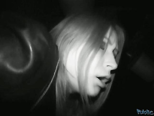 Sex for money with dirty amateur Akasha