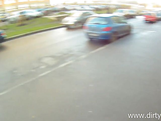 Russian amateur Lisa gets banged by her BF