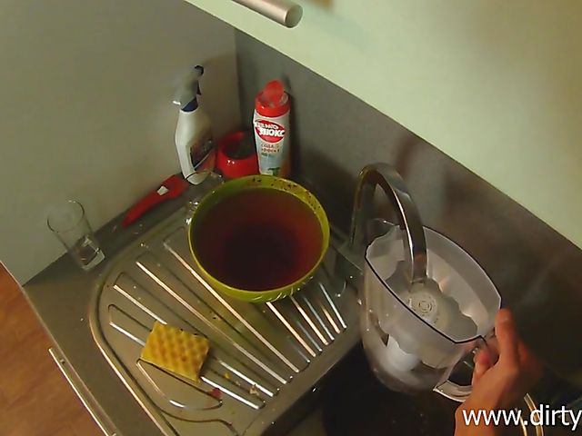 Russian amateur Lisa gets banged by her BF