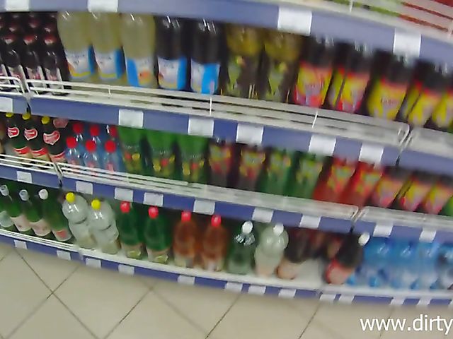 Russian amateur Lisa gets banged by her BF