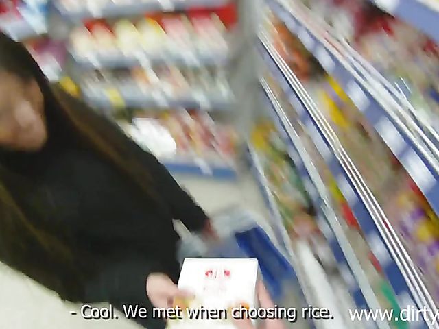 Russian amateur Lisa gets banged by her BF