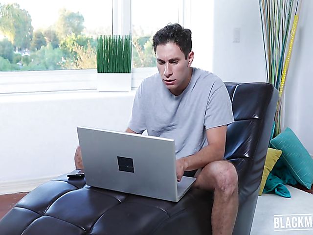 Cheating wife Heather Vahn gets dicked out