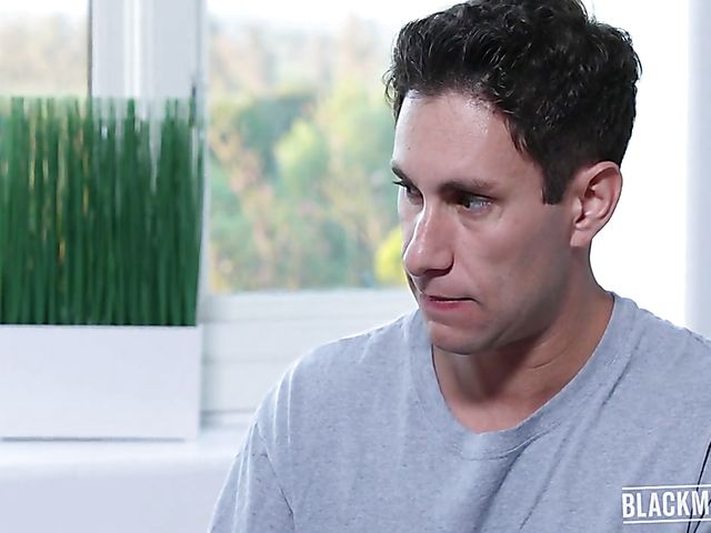 Cheating wife Heather Vahn gets dicked out