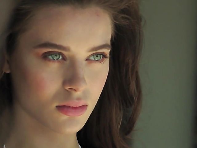 All natural girl Lana Rhoades gets banged and cummed on