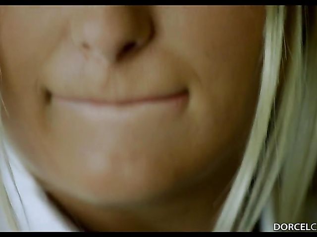 Gorgeous blonde horse rider Cayla gets a fuck