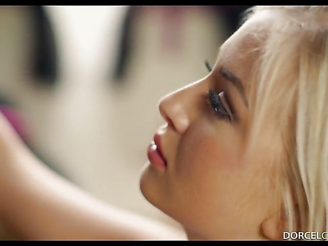 Gorgeous blonde horse rider Cayla gets a fuck