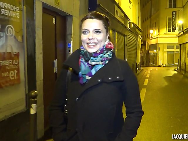 Interracial DP with chubby lady Dolores