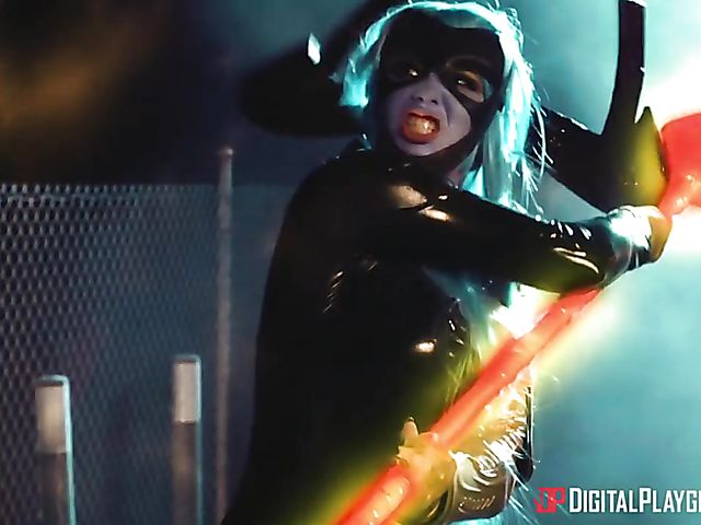 Porn parody with Jillian Janson fucking in latex