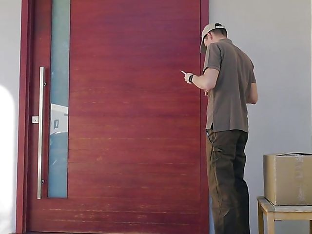 Big titty MILF Maxim Law seduces a delivery boy