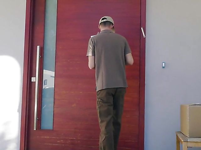 Big titty MILF Maxim Law seduces a delivery boy