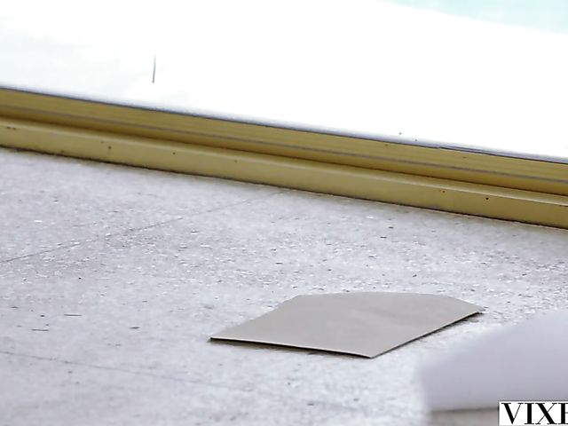 Ashley Lane gets face fucked and enjoys it in her pussy