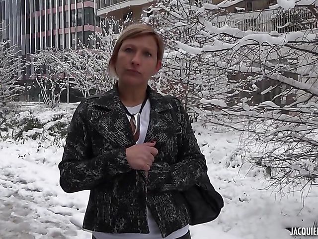 Mature French Laura gets rammed and loves it