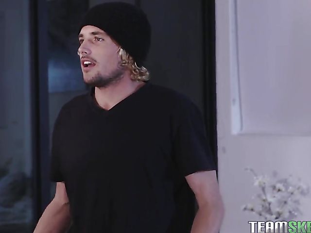 Big titty mom Sheena Ryder and slender teen Sadie Pop share a cock