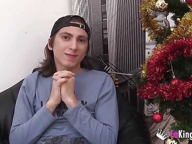 Squirt on face and crazy sex with Spanish girl Veronica Golden