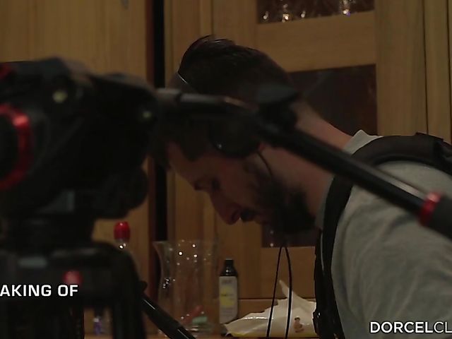 Behind the scenes of Jessa Rhodes making porn