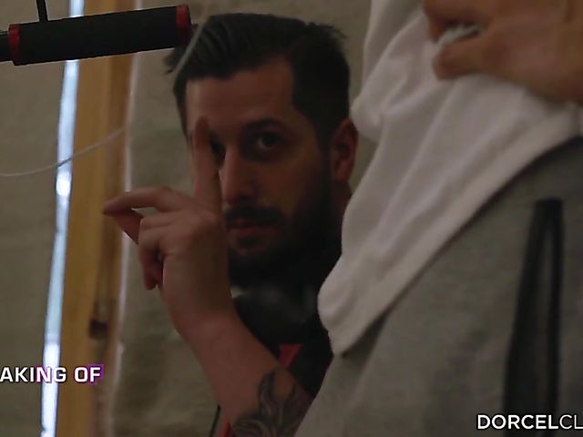 Behind the scenes of Jessa Rhodes making porn