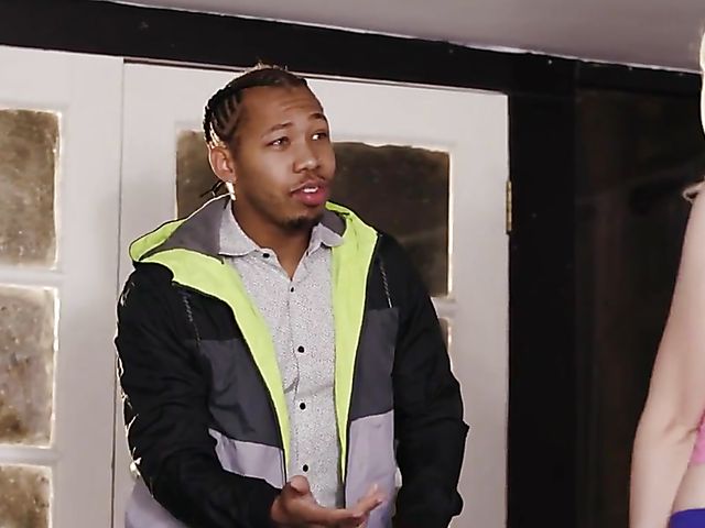 Interracial anal in the gym with tiny Chloe Cherry