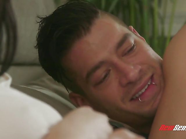 Jenna Reid - Pretty teen rough fucked in bed