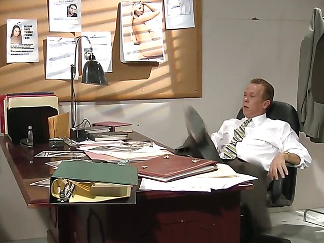 Lexi Belle's trimmed pussy banged in the office