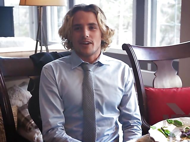 Blindfolded threesome with busty Jessa Rhodes and Brooklyn Chase