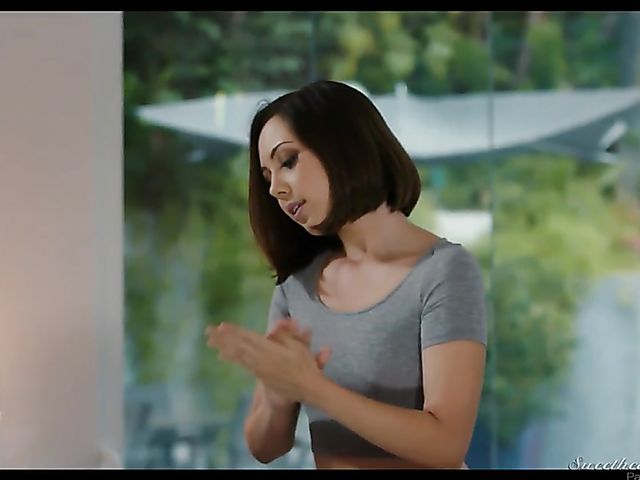 Lesbian massage for round boob MILF Alexis Fawx