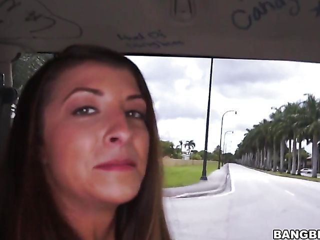 Young Giaoni Whiley gets picked up to fuck