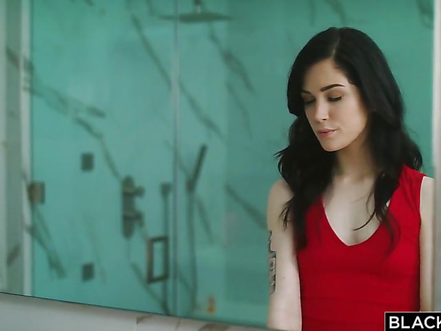 Teen Evelyn Claire between two big black cocks 