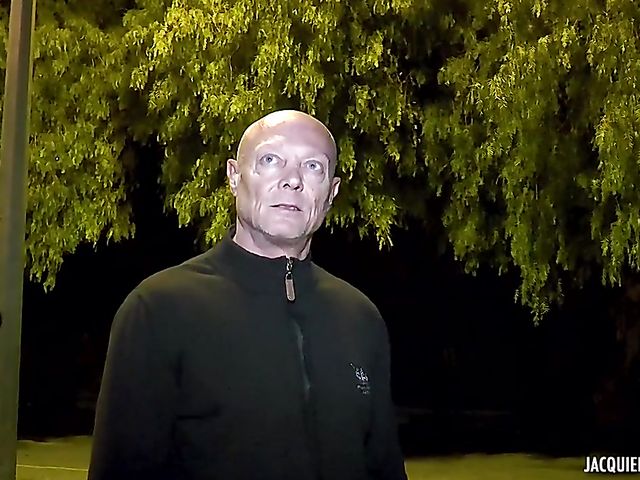 Chubby mom Jenyfer gets double fucked