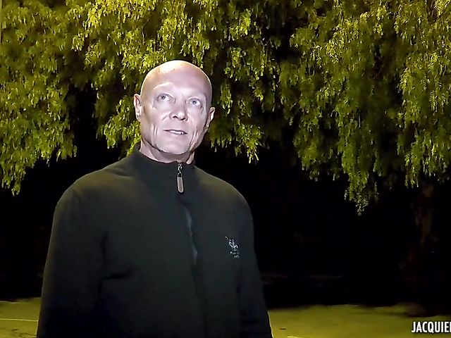 Chubby mom Jenyfer gets double fucked