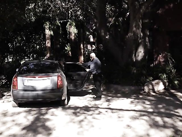 Blind girl Chloe Cherry takes a black cock