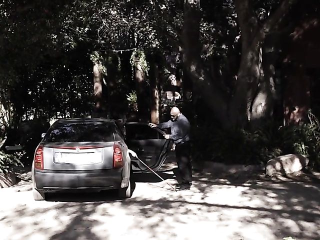 Blind girl Chloe Cherry takes a black cock