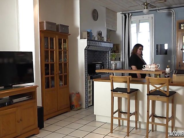 Huge tits BBW with glasses Murielle gets humped