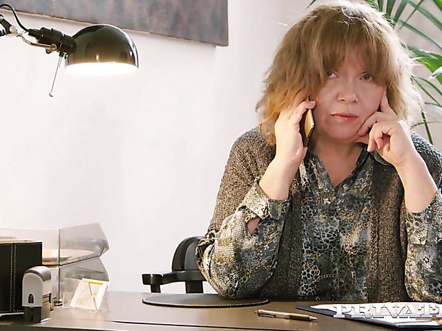 DP at the bar with blonde MILF Brittany Bardott