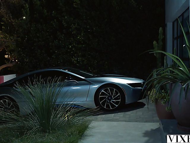 Tori Black threesome with two gentlemen