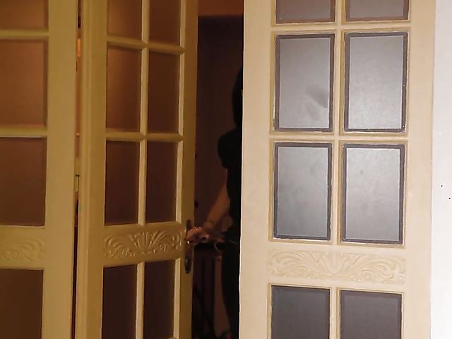 Lesbian bondage in the office with Ania Kinski and Valentina Ricci