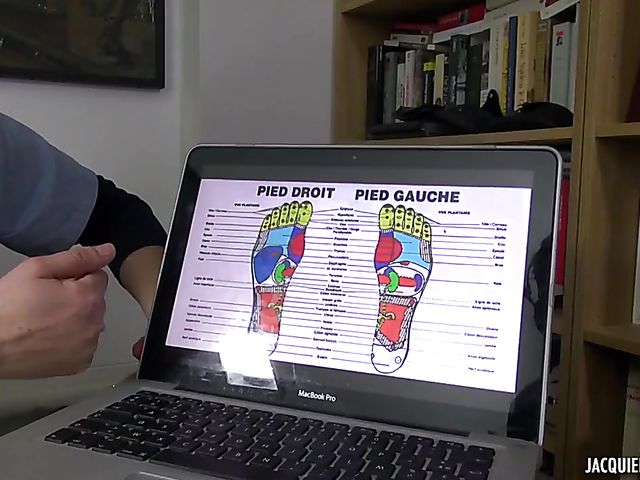 French slut Flora gets analyzed in her office