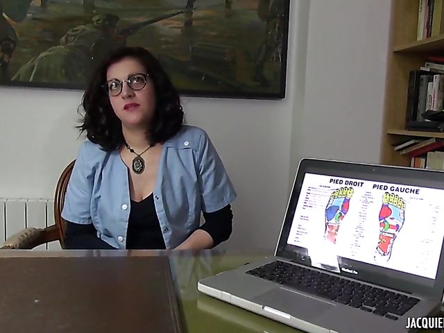 French slut Flora gets analyzed in her office