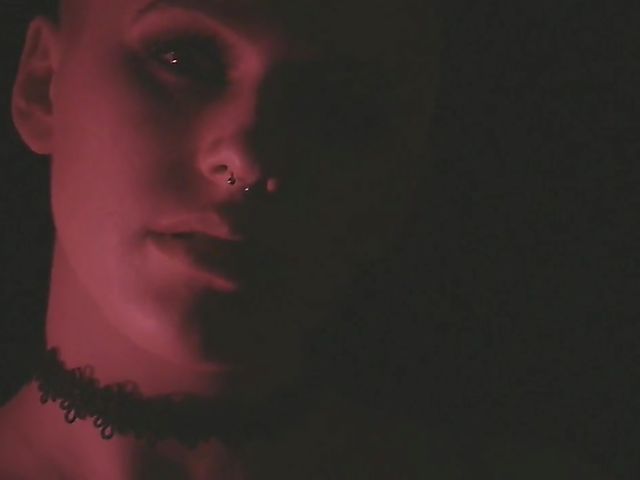 Juicy alt girl Riley Nixon gets rammed